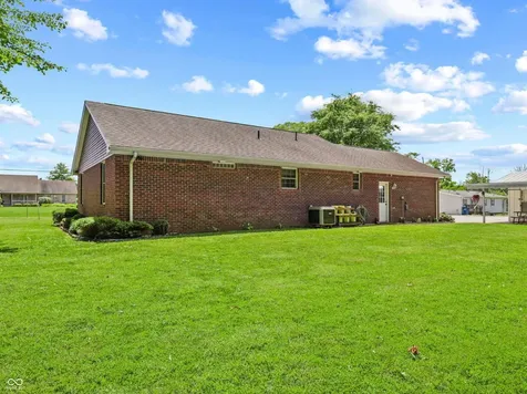 8054 S State Road 46 Terre Haute IN 47802