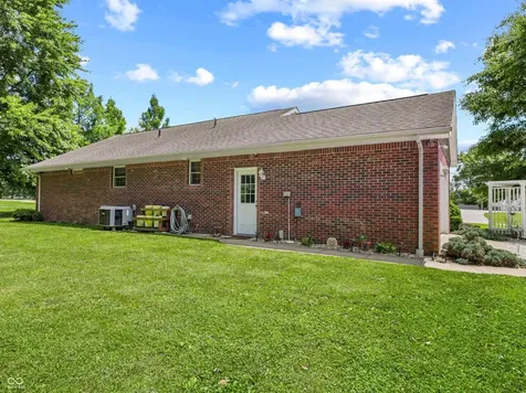 8054 S State Road 46 Terre Haute IN 47802