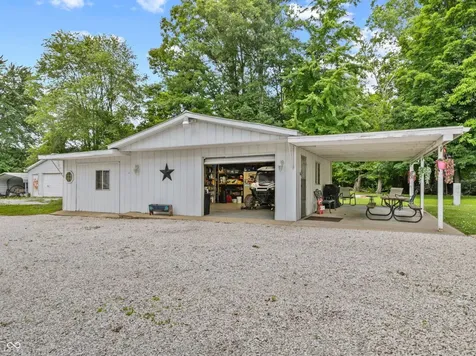 8054 S State Road 46 Terre Haute IN 47802