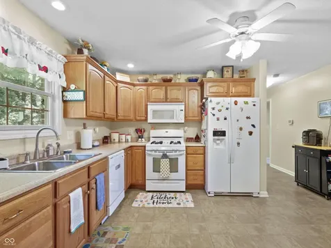 8054 S State Road 46 Terre Haute IN 47802