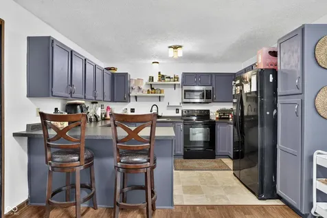 602 S 840 E Zionsville IN 46077
