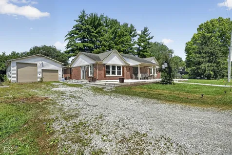 602 S 840 E Zionsville IN 46077