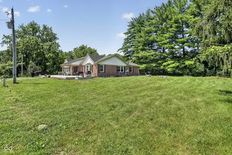 602 S 840 E Zionsville IN 46077
