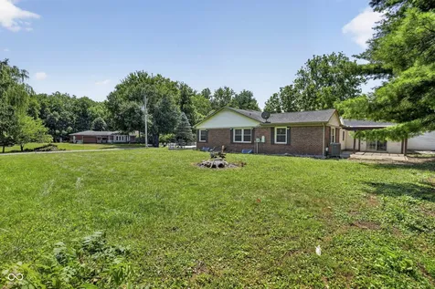 602 S 840 E Zionsville IN 46077