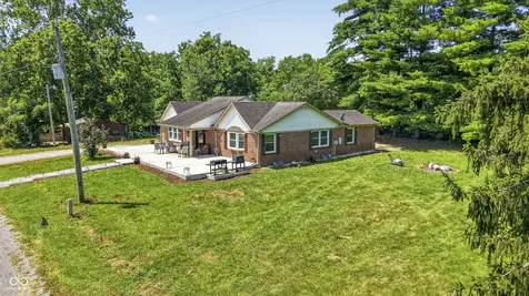 602 S 840 E Zionsville IN 46077