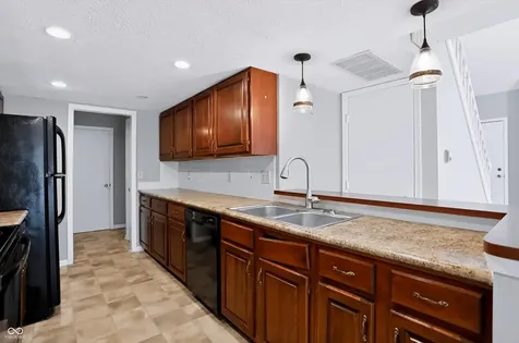 512 Conner Creek Drive Fishers IN 46038