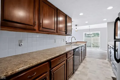 512 Conner Creek Drive Fishers IN 46038