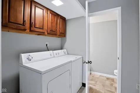 512 Conner Creek Drive Fishers IN 46038