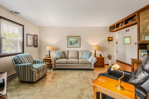 7221 S Sprague Road Columbus IN 47201