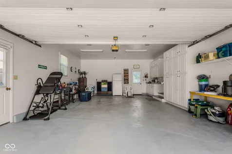 7221 S Sprague Road Columbus IN 47201