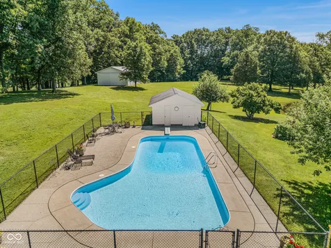 7221 S Sprague Road Columbus IN 47201