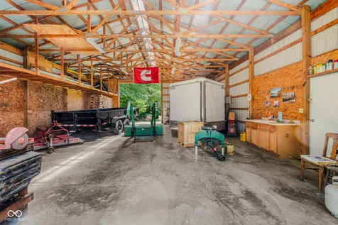 7221 S Sprague Road Columbus IN 47201