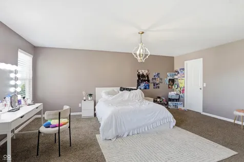 1456 Stormhaven Greenwood IN 46143