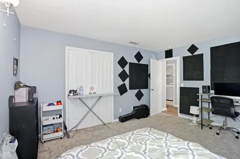 1456 Stormhaven Greenwood IN 46143