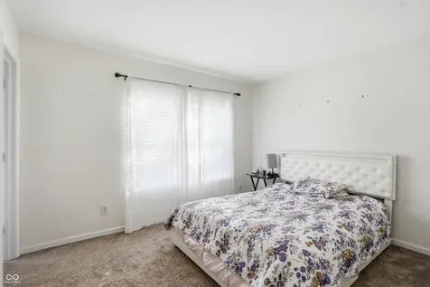 1456 Stormhaven Greenwood IN 46143