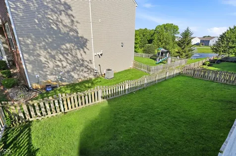 1456 Stormhaven Greenwood IN 46143