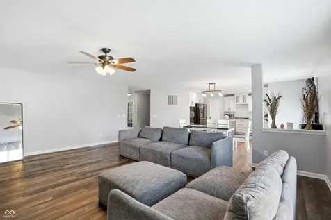 1456 Stormhaven Greenwood IN 46143