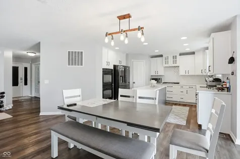 1456 Stormhaven Greenwood IN 46143