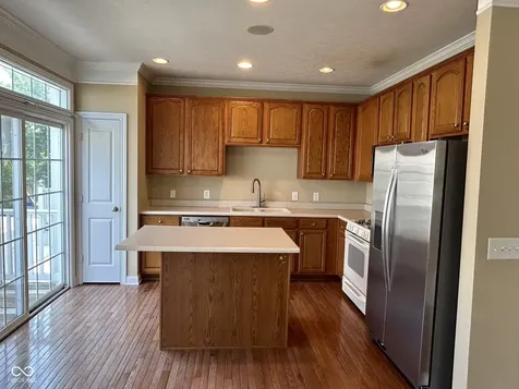 8645 Meridian Square Drive Indianapolis IN 46240