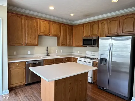 8645 Meridian Square Drive Indianapolis IN 46240