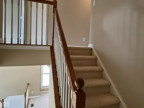 8645 Meridian Square Drive Indianapolis IN 46240