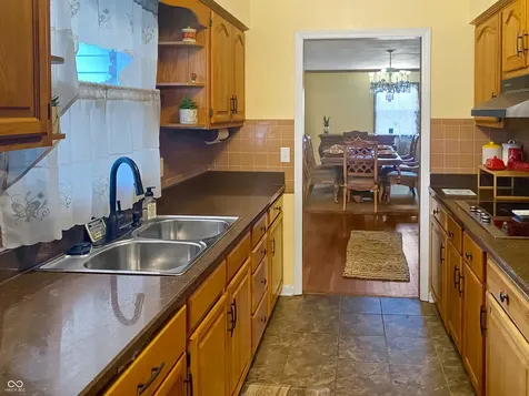 4338 Westbourne Drive Indianapolis IN 46205