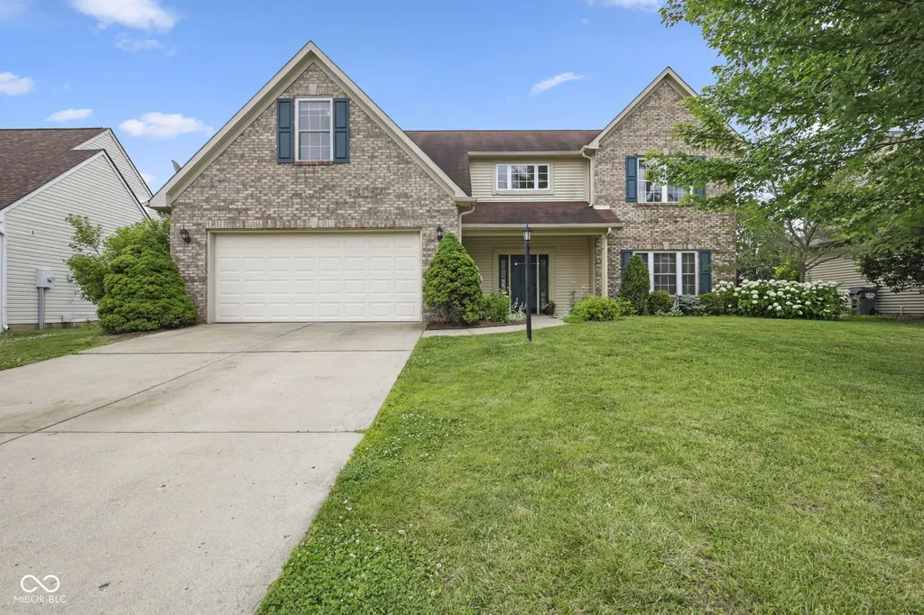 1107 Sugar Maple Greenwood IN 46143