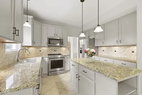 1107 Sugar Maple Greenwood IN 46143
