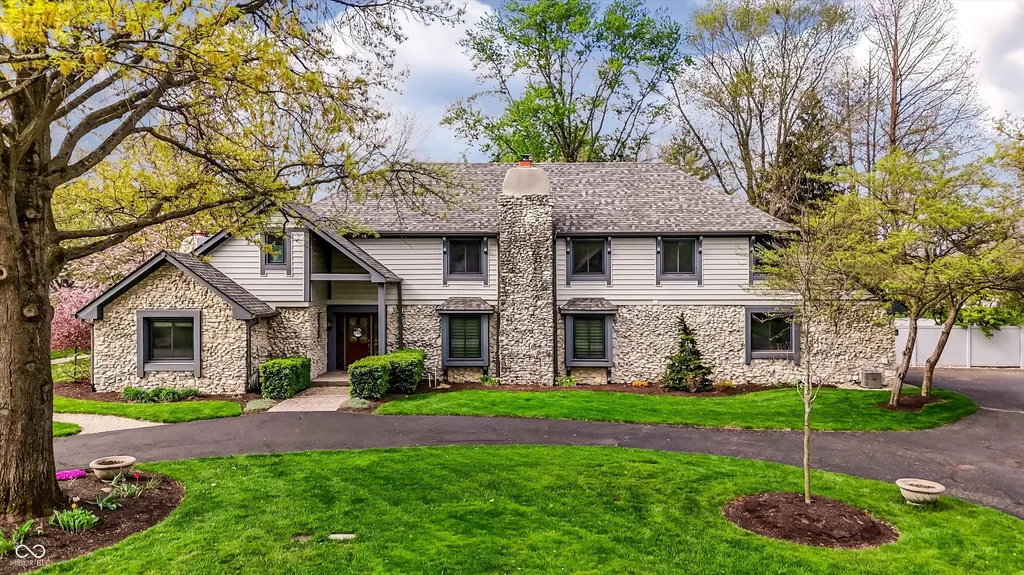 6717 La Tour Circle Indianapolis IN 46278