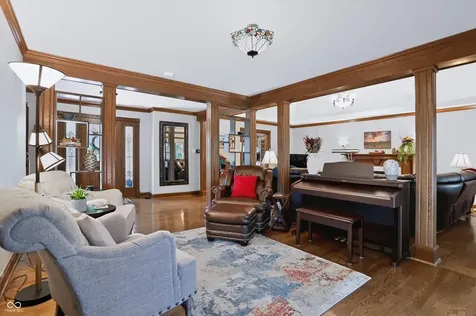 6717 La Tour Circle Indianapolis IN 46278