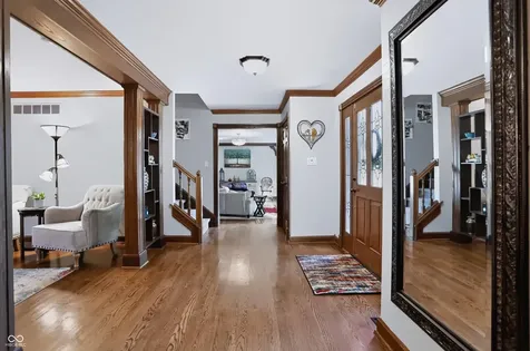 6717 La Tour Circle Indianapolis IN 46278