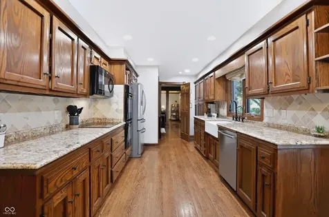 6717 La Tour Circle Indianapolis IN 46278