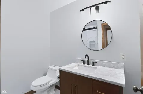 6717 La Tour Circle Indianapolis IN 46278