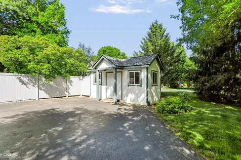 6717 La Tour Circle Indianapolis IN 46278