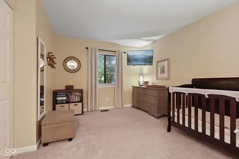 5643 Twin Lakes Court Indianapolis IN 46237