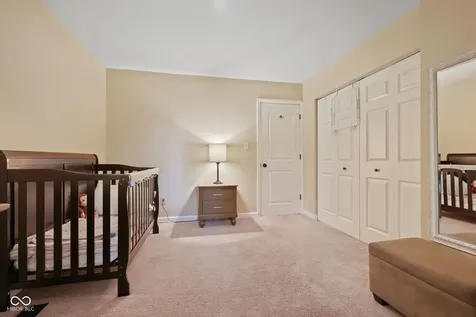 5643 Twin Lakes Court Indianapolis IN 46237