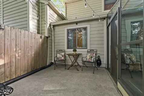 5643 Twin Lakes Court Indianapolis IN 46237