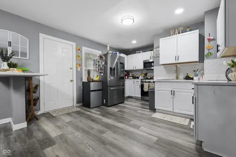 853 S Belleview Place Indianapolis IN 46221