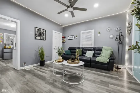 853 S Belleview Place Indianapolis IN 46221