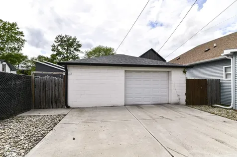 1043 N Beville Avenue Indianapolis IN 46201