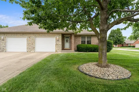 5156 Memphis Court Columbus IN 47203
