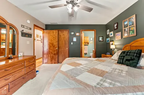 5156 Memphis Court Columbus IN 47203