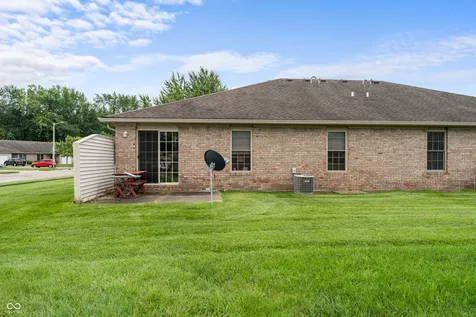 5156 Memphis Court Columbus IN 47203