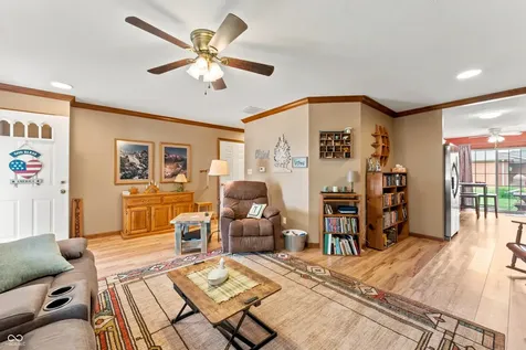 5156 Memphis Court Columbus IN 47203