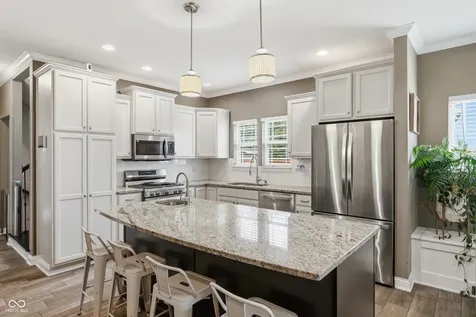 6217 Andrews Way Whitestown IN 46075