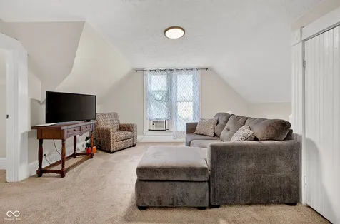 427 N Conde Street Tipton IN 46072