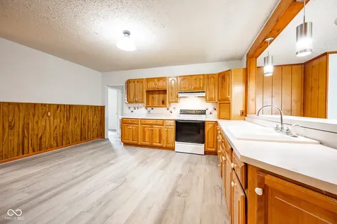 1109 E Us Highway 40 Brazil IN 47834