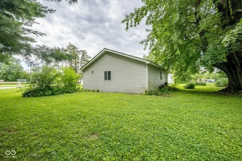 1109 E Us Highway 40 Brazil IN 47834