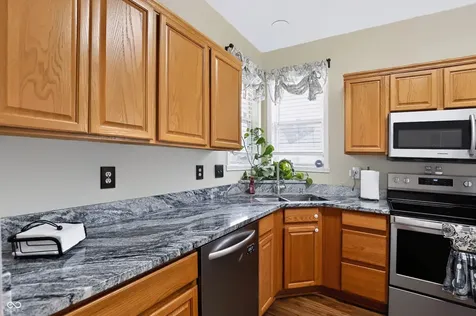 8026 Midlothian Way Indianapolis IN 46214