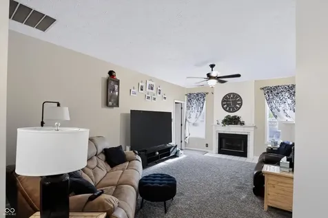8026 Midlothian Way Indianapolis IN 46214